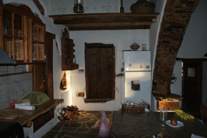 Afrodite'S House-Restaurated Oil Factory Agia  Extérieur photo