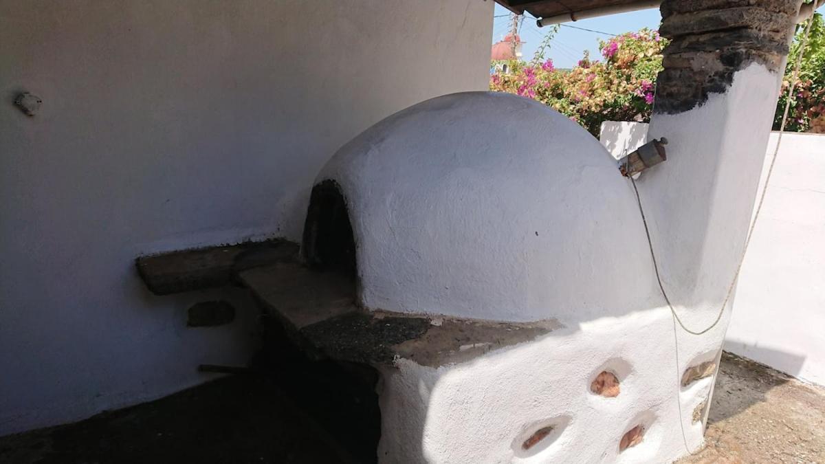 Afrodite'S House-Restaurated Oil Factory Agia  Extérieur photo